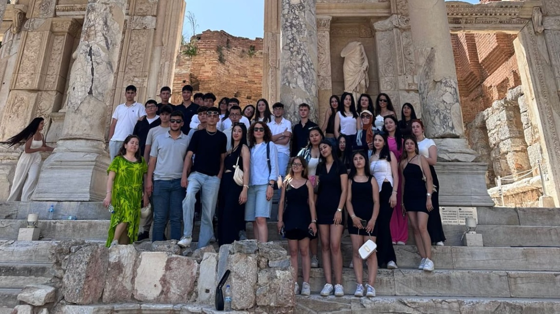 İzmir Kordon, Efes Antik Kent, Şirince Köyü, Denizli Pamakkale Travertenlerine Gezi
